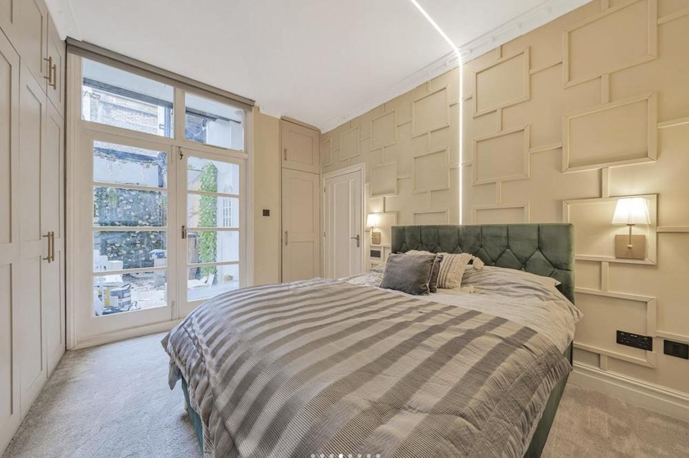Luxury One-bedroom in Central London - Tap to explore photos
