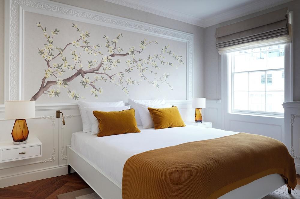 2 Chesham Hotel Room Type - Superior Room