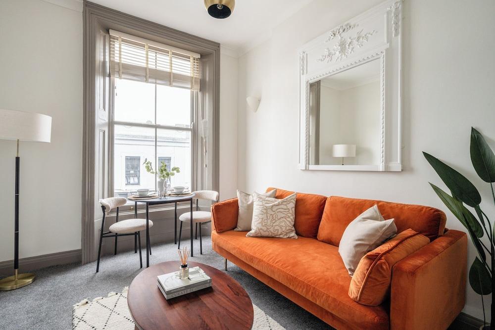 Urban Rest Notting Hill Apartments - Tap to explore photos