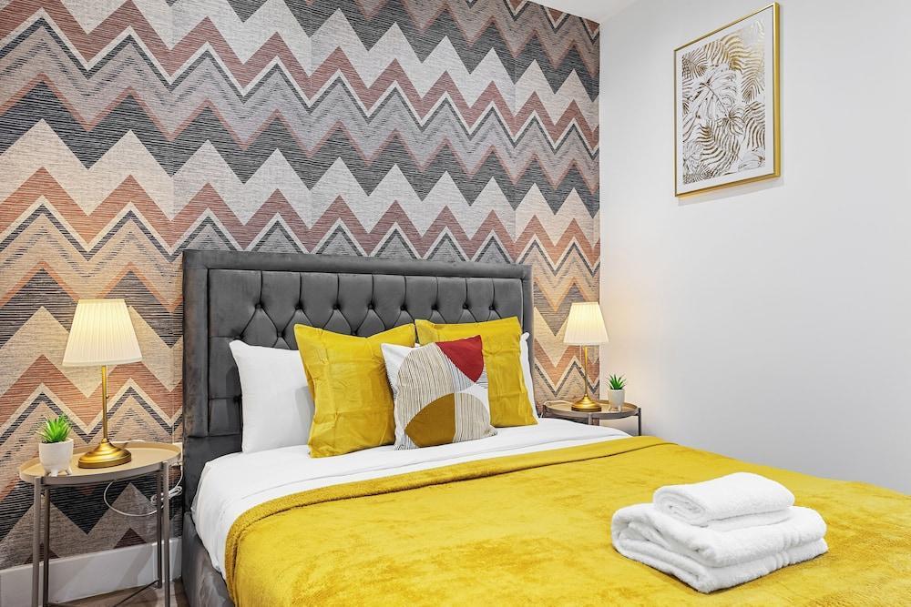 Hayes Haven - Charming 1 Bedroom Apartment - Tap to explore photos
