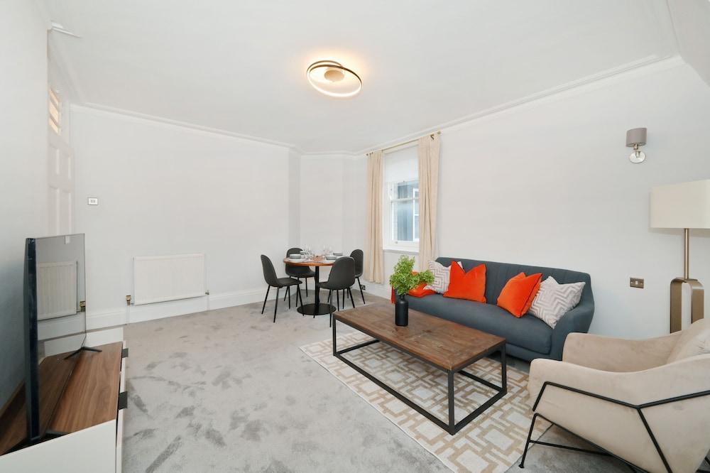 London Choice -Marylebone - Regents Park - Tap to explore photos