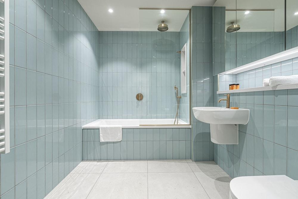 Fabulous North London Flat - Tap to explore photos