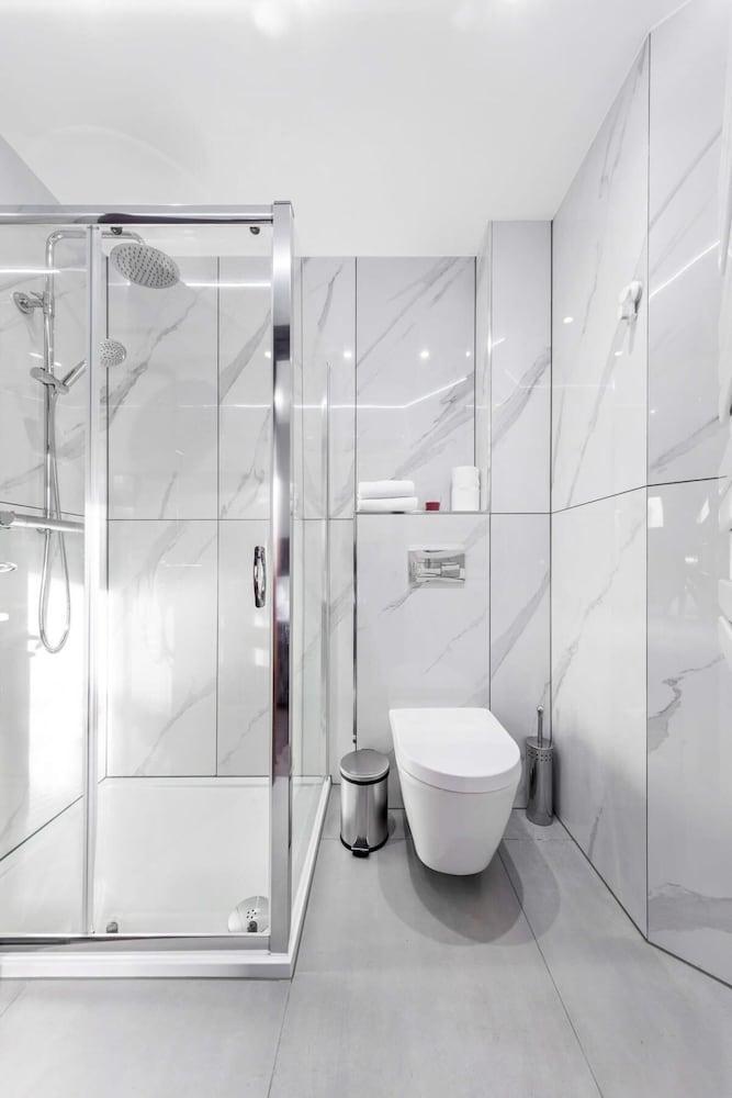 Luxury Flat in Studio Room Type - Apartment