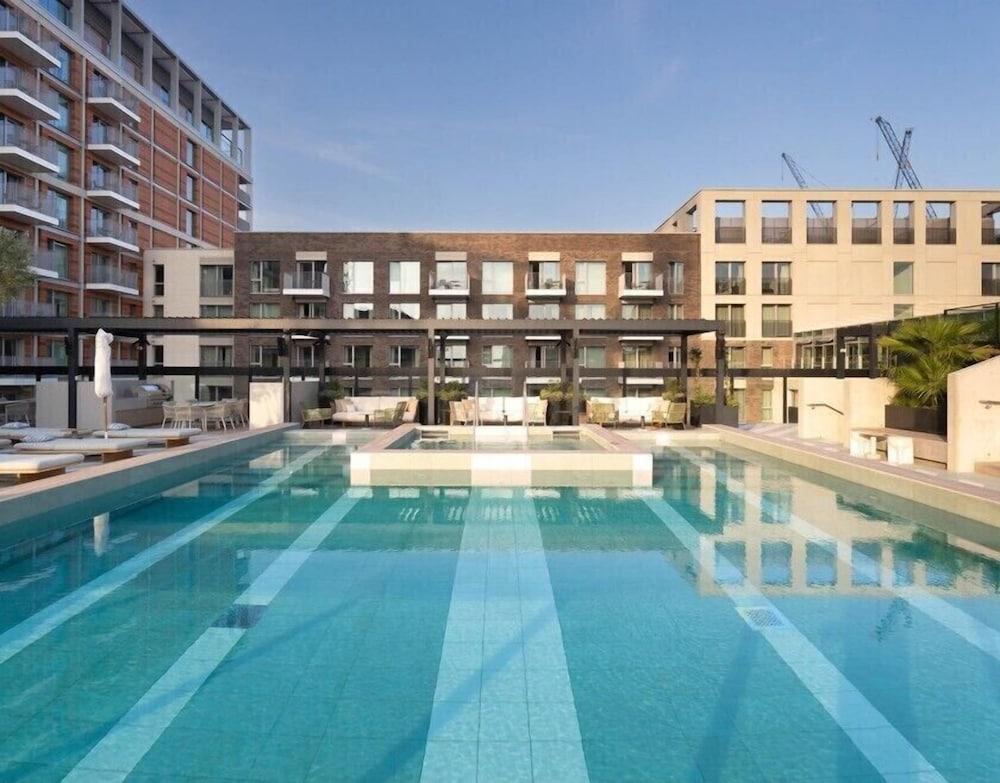 Urban Rest Battersea Apartments - Tap to explore photos