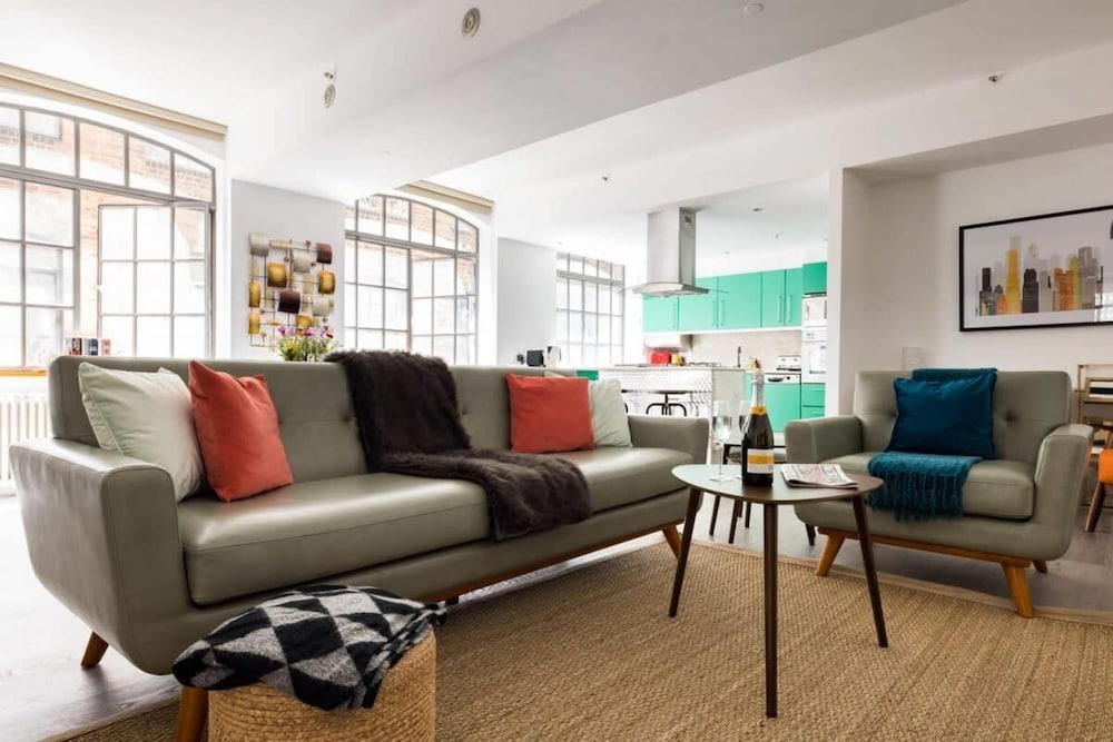 Soho Warehouse Loft With Concierge Lift - Tap to explore photos
