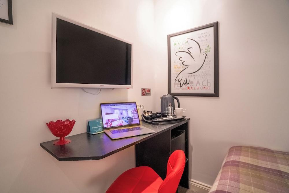 Pod Rooms - Nell Gwynn House Apartments - Tap to explore photos
