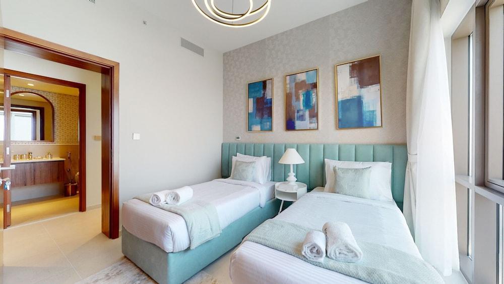 Primestay - Vida Residences -creek Beach - Tap to explore photos