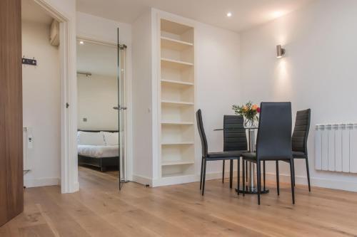 Stratford by Excel Apartments - Tap to explore photos