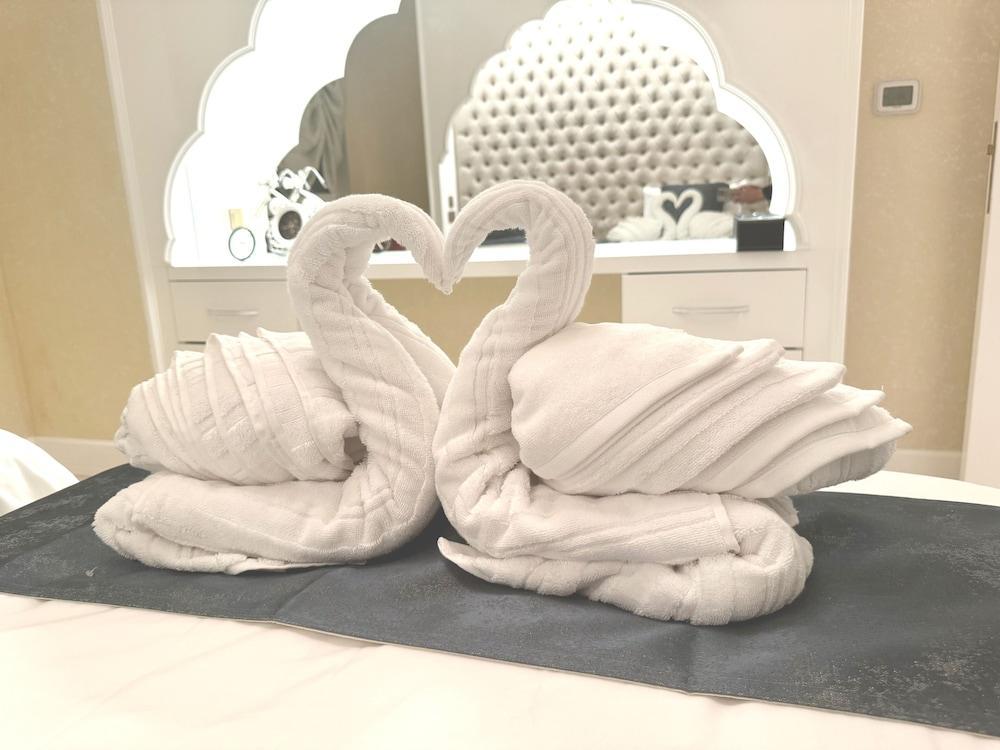 ROYAL BEACH RESIDENCES Room Type - Deluxe Double Room, Ocean View