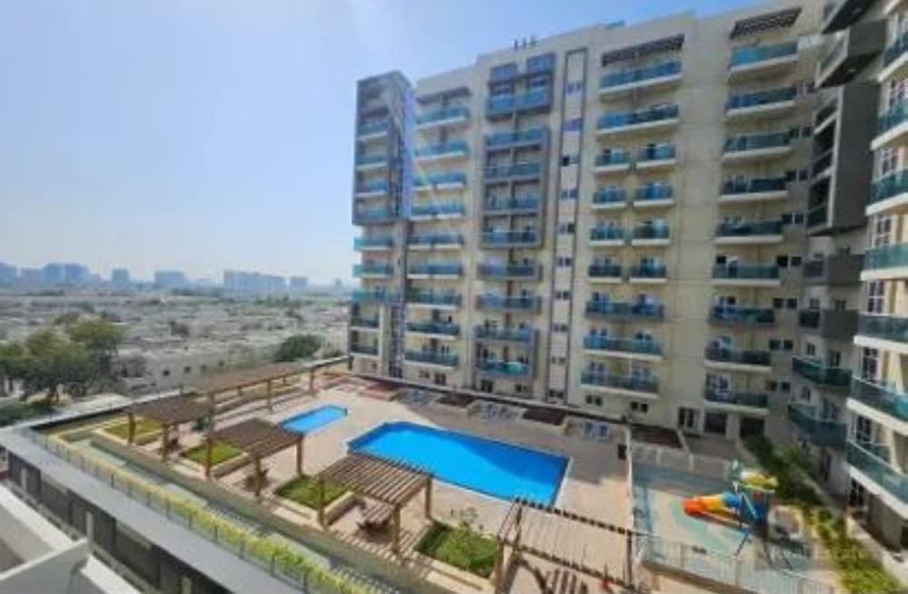 Spacious 1BR Apt in Pearlz by Danube - Tap to explore photos