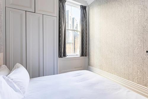 Notting Hill Charm: Central 2-bed Gem