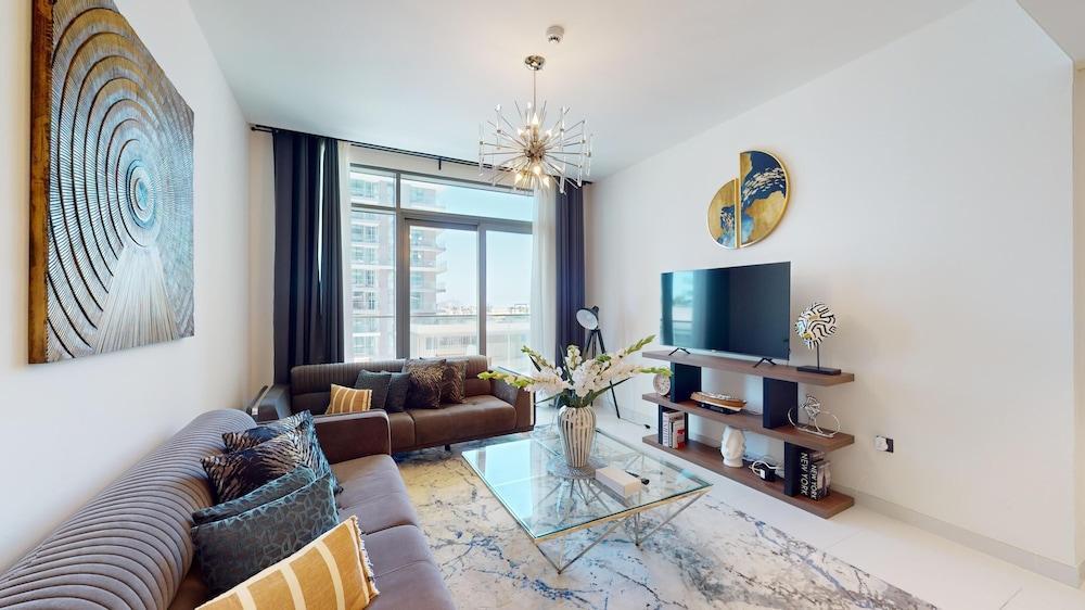 Primestay - 1BR in Marina Vista - Dubai - Tap to explore photos