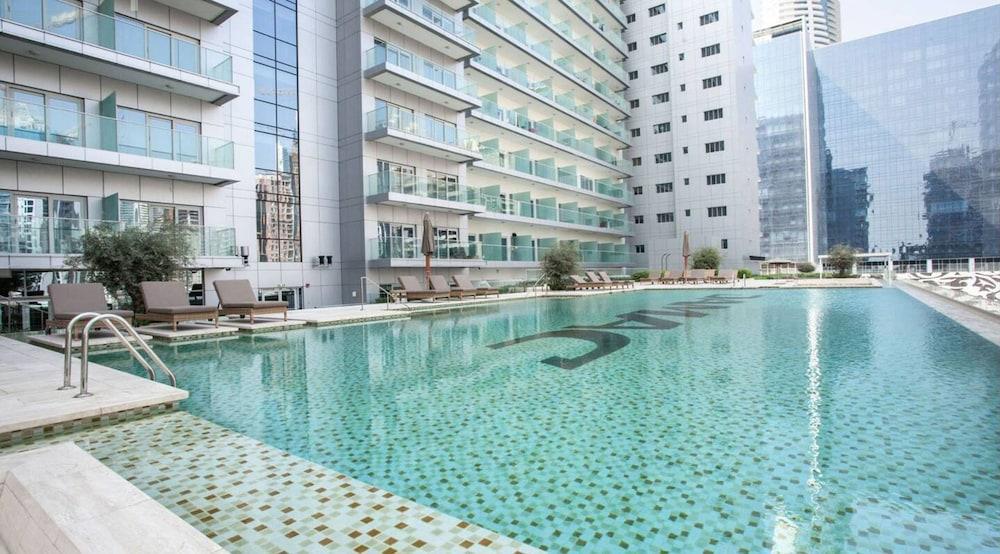 GLOBALSTAY. DAMAC Majestine Apartments - Tap to explore photos