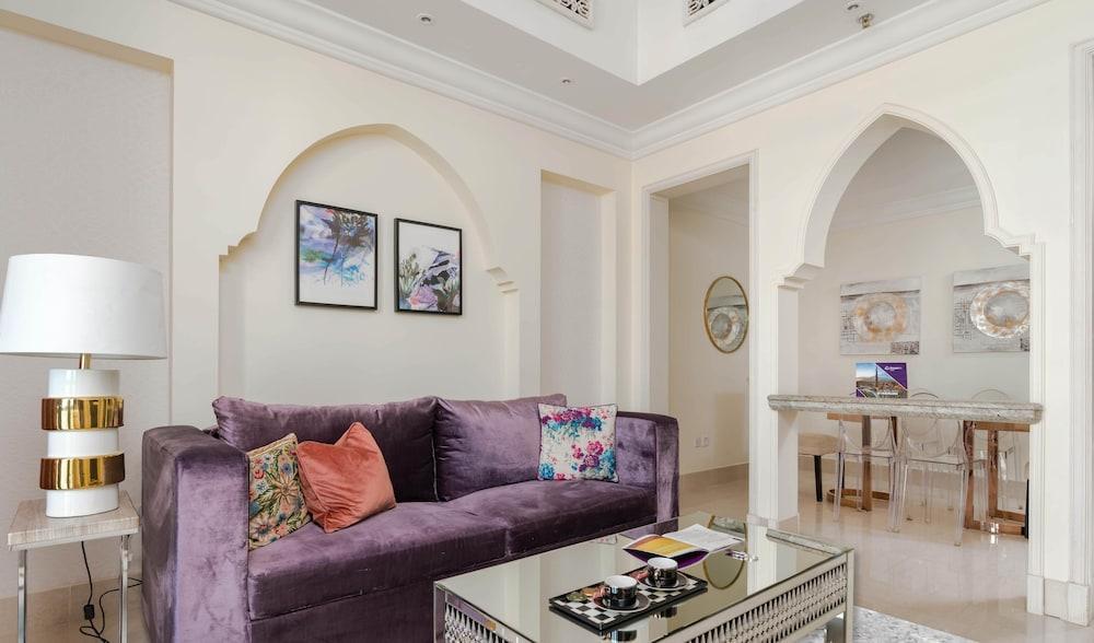 Dream Inn Apartments-Tajer Souk Al Bahar - Tap to explore photos