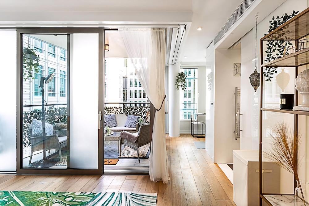 Idyllic Covent Garden Flat - Tap to explore photos