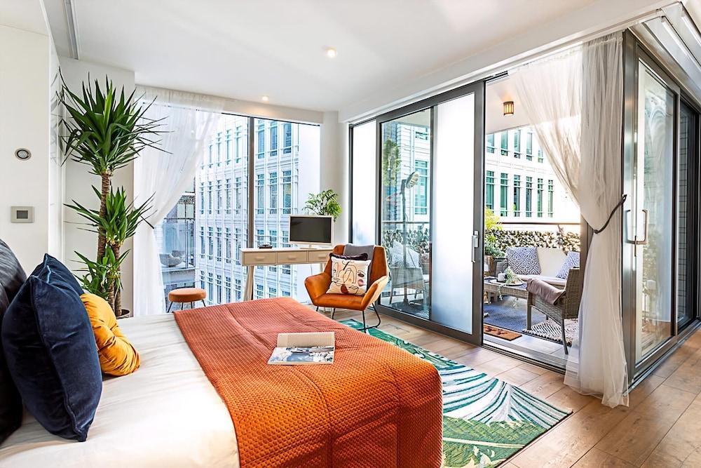 Idyllic Covent Garden Flat - Tap to explore photos