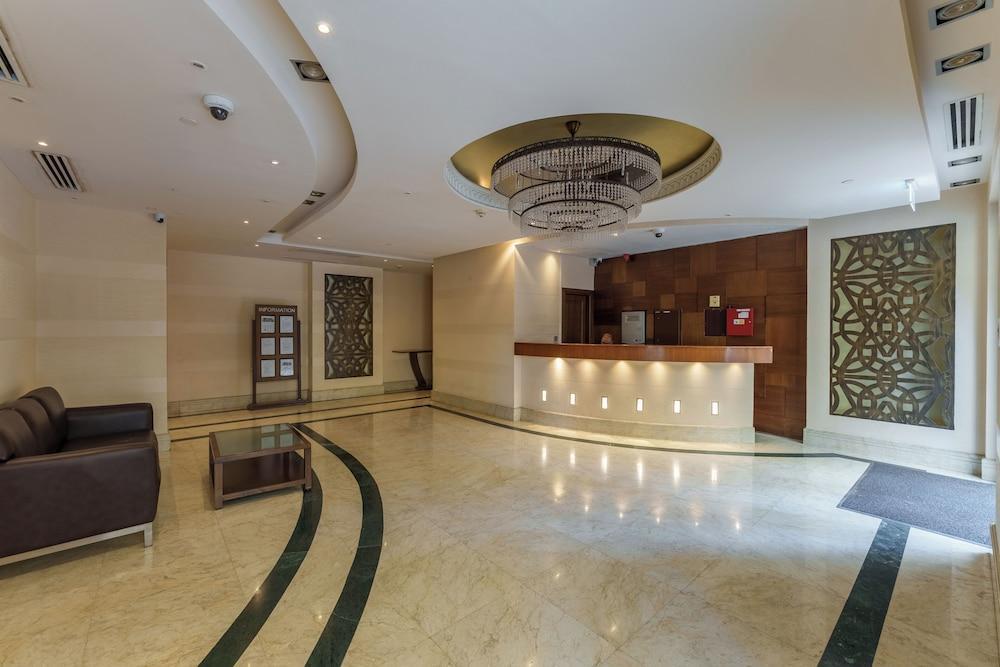 Marco Polo - Splendid 1 BR | Full Marina Views | Huge balcony - Tap to explore photos