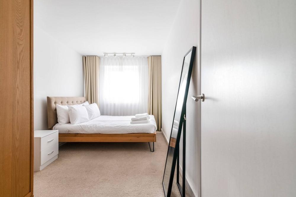 City Relay Belgravia Apartment 22 - Tap to explore photos