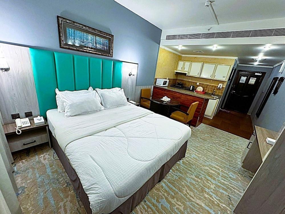 Hafez Hotel Apartments Room Type - Double or Twin Studio Apartment Hafez Hotel Apartments Room Type - Double or Twin Studio Apartment