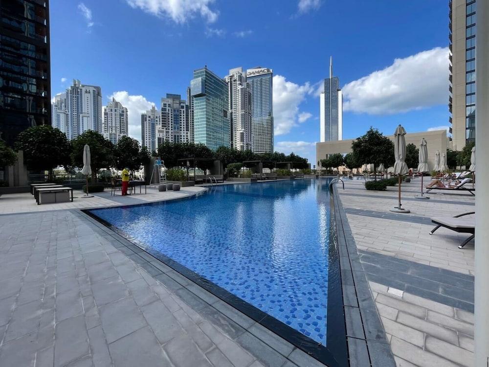 Silkhaus Luxury Tower in Downtown Pool Gym - Tap to explore photos