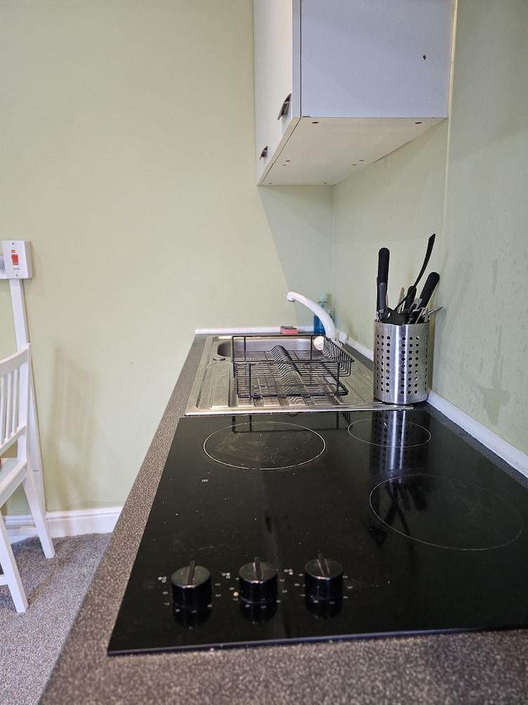 Spacious Studio near kings cross - Tap to explore photos
