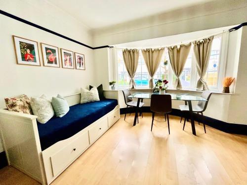 Rest Boutique Golders Green - Tap to explore photos