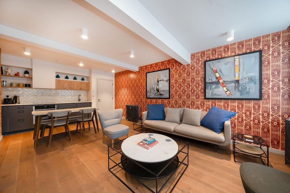 Crashpads Room Type - Apartment