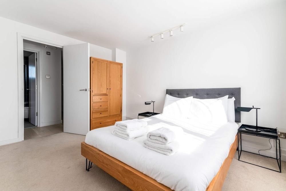 Belgravia Apartment 45 - Tap to explore photos