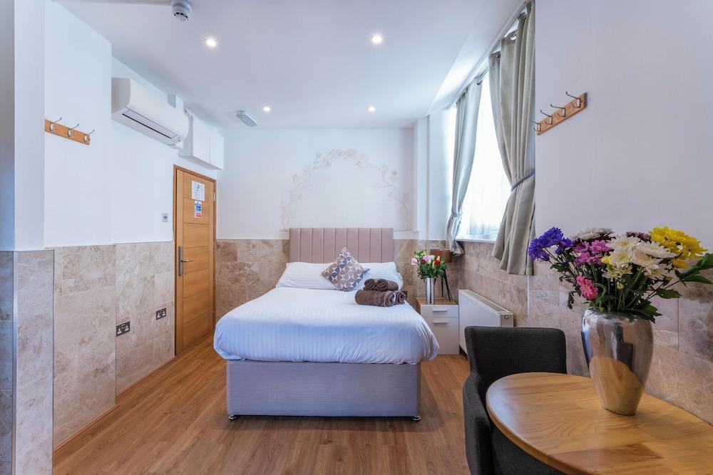 Berkley Aparthotel Room Type - Executive Apartment