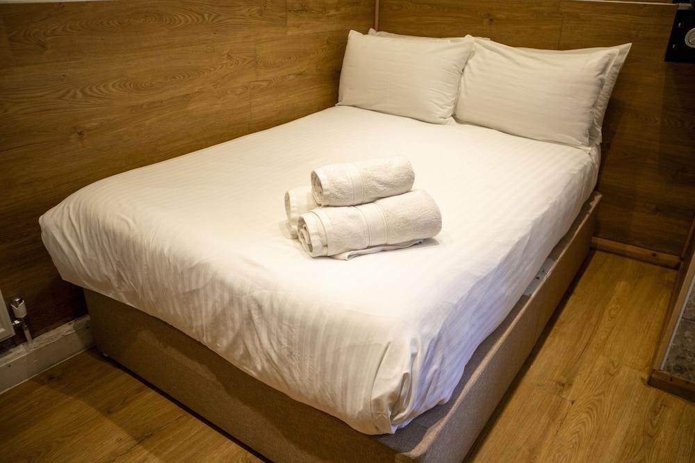Berkley Aparthotel Room Type - Double Room, 1 Bedroom