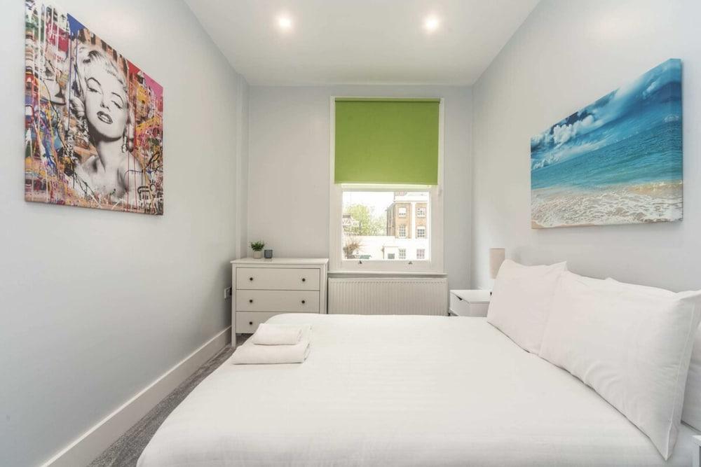 Clapham Sanctuary Apartment