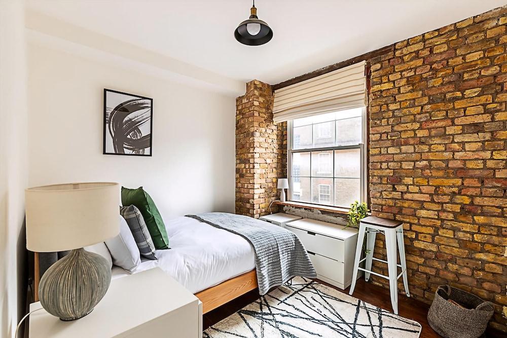 Charming Shoreditch Apartment - Tap to explore photos