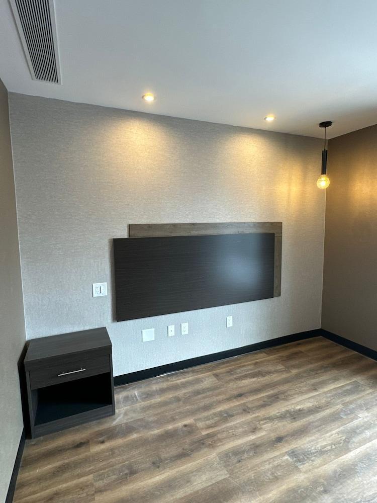 LUX HOTEL Room Type - Standard Room