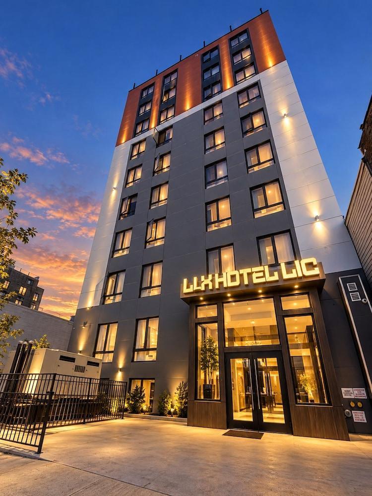 LUX HOTEL