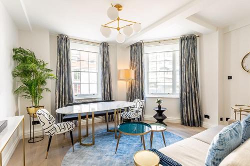 Modern Edgware Apartment - Tap to explore photos