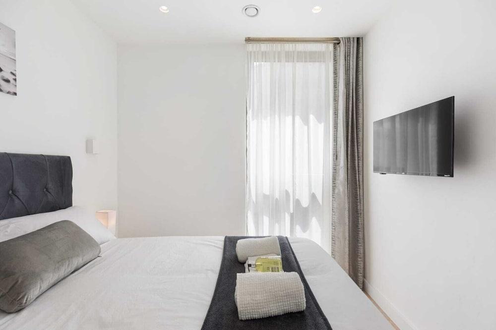 Josephine House Retreat in Central London - Tap to explore photos