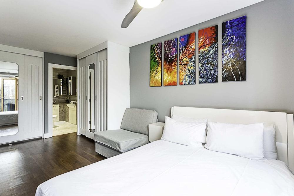 Modern 2-bed Flat, Bethnal Green - Tap to explore photos