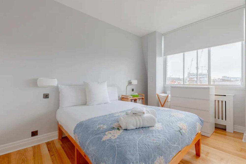 Lavish 1BD Flat Heart of London, Marylebone! - Tap to explore photos