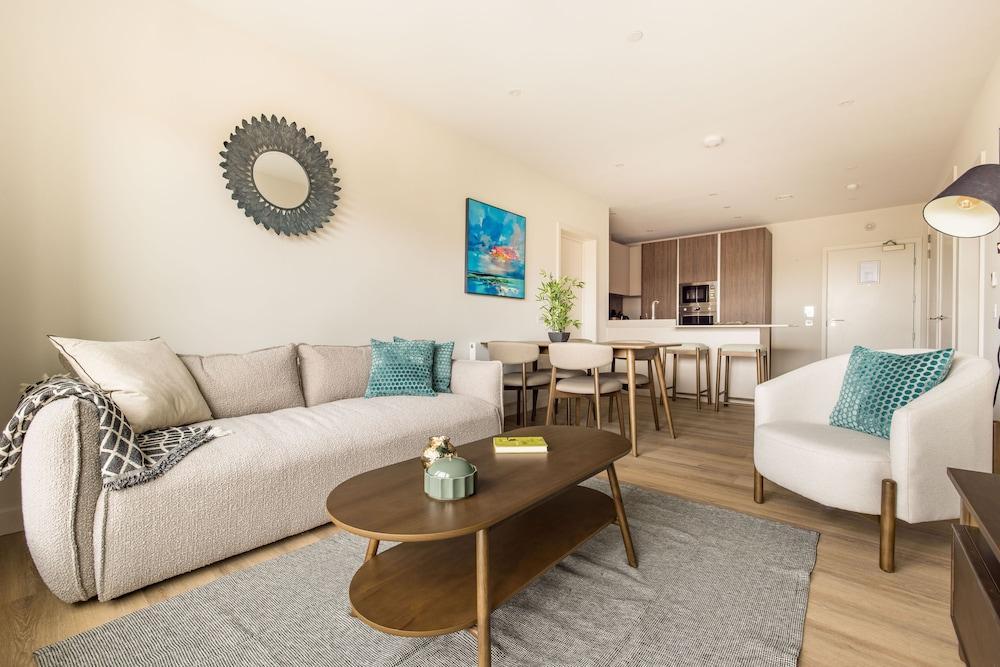 London Greenford by Charles Hope