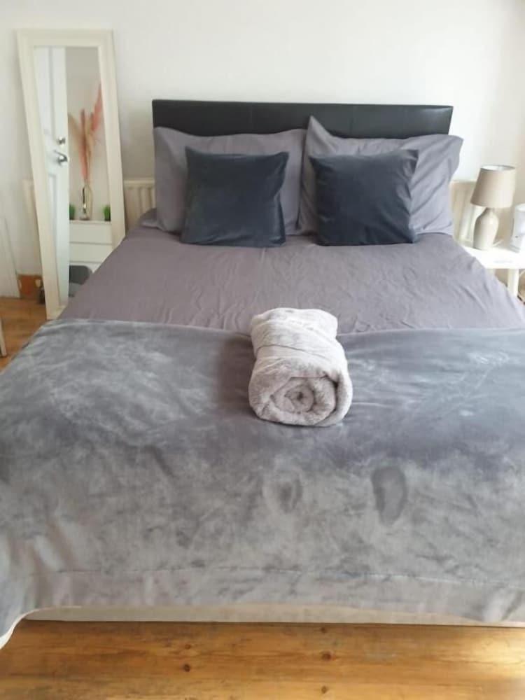 Balham South Lndn Spacious Guest House 2 - Tap to explore photos