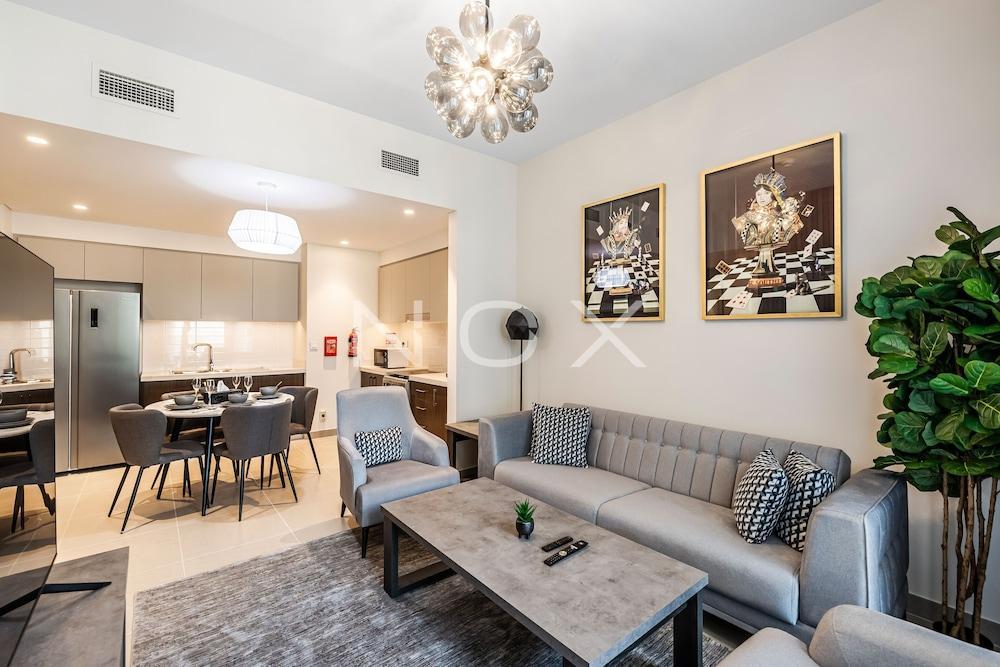 Stylish 2 Beds in Forte Tower I Downtown - Tap to explore photos