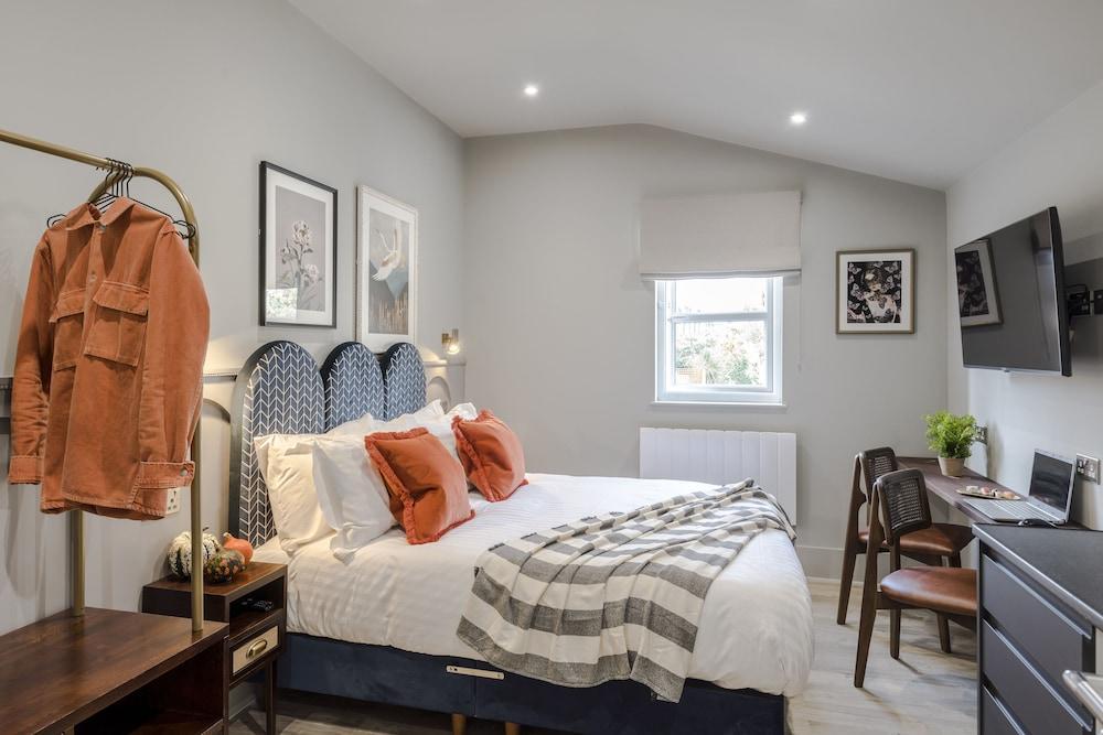 Your Apartment Tooting Room Type - Basic Apartment