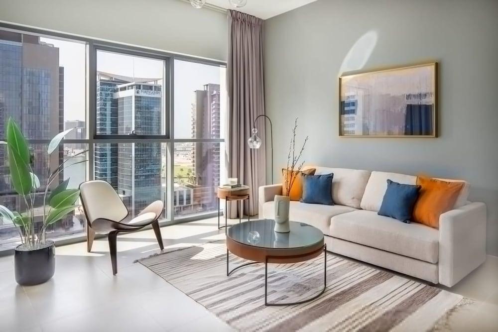 Silkhaus Modern Luxury 1bdr Bellevue Gym Pool