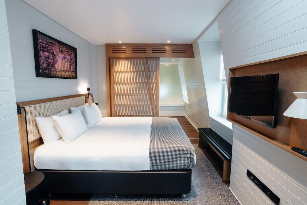 Leicester House Hotel Room Type - SUITE KARL MARX