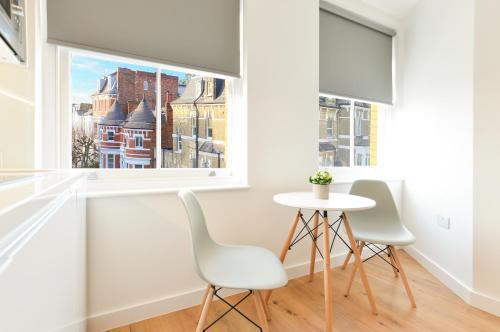 West Hampstead Serviced Apartments by Concept Apartments - Tap to explore photos