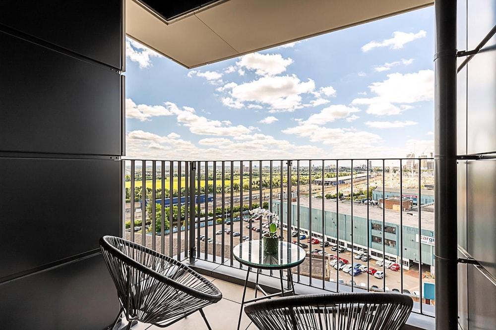 Sky-high Apartment With Modern Decor
