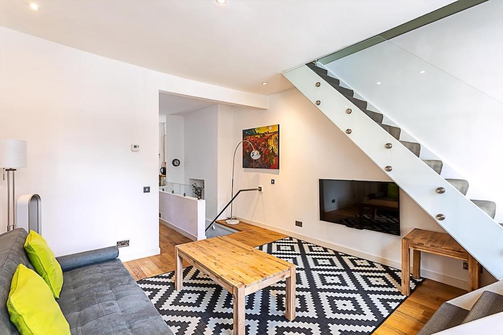 Farringdon Leo Loft Room Type - Apartment