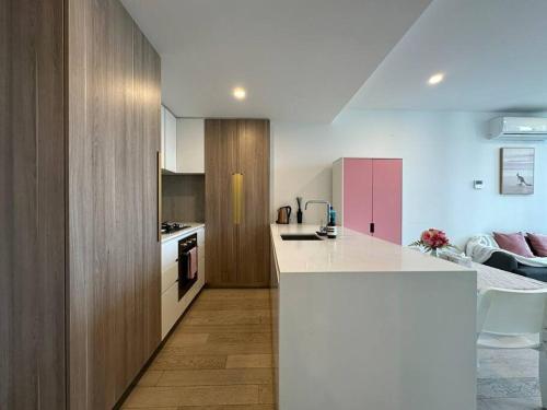 Avant CBD Cozy & Spacious 2BR Residences - Tap to explore photos