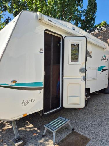 A Tiny Home Experience in a great spot - Tap to explore photos