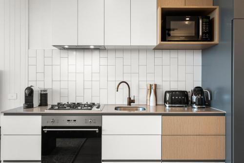 Artist Abode: Stay in a Home That’s Also a Gallery - Tap to explore photos
